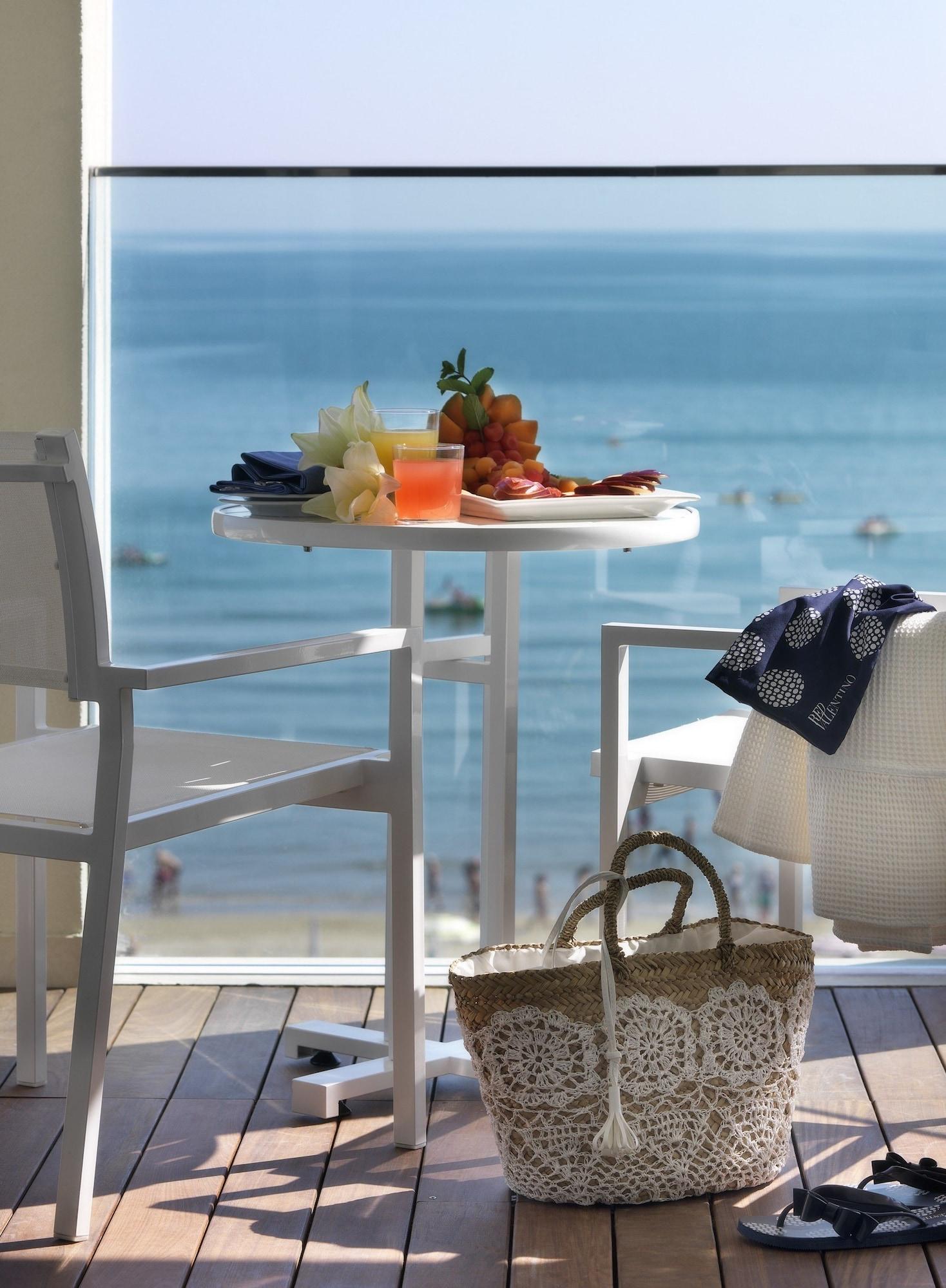 Hotel Tiffany'S Riccione Exterior photo