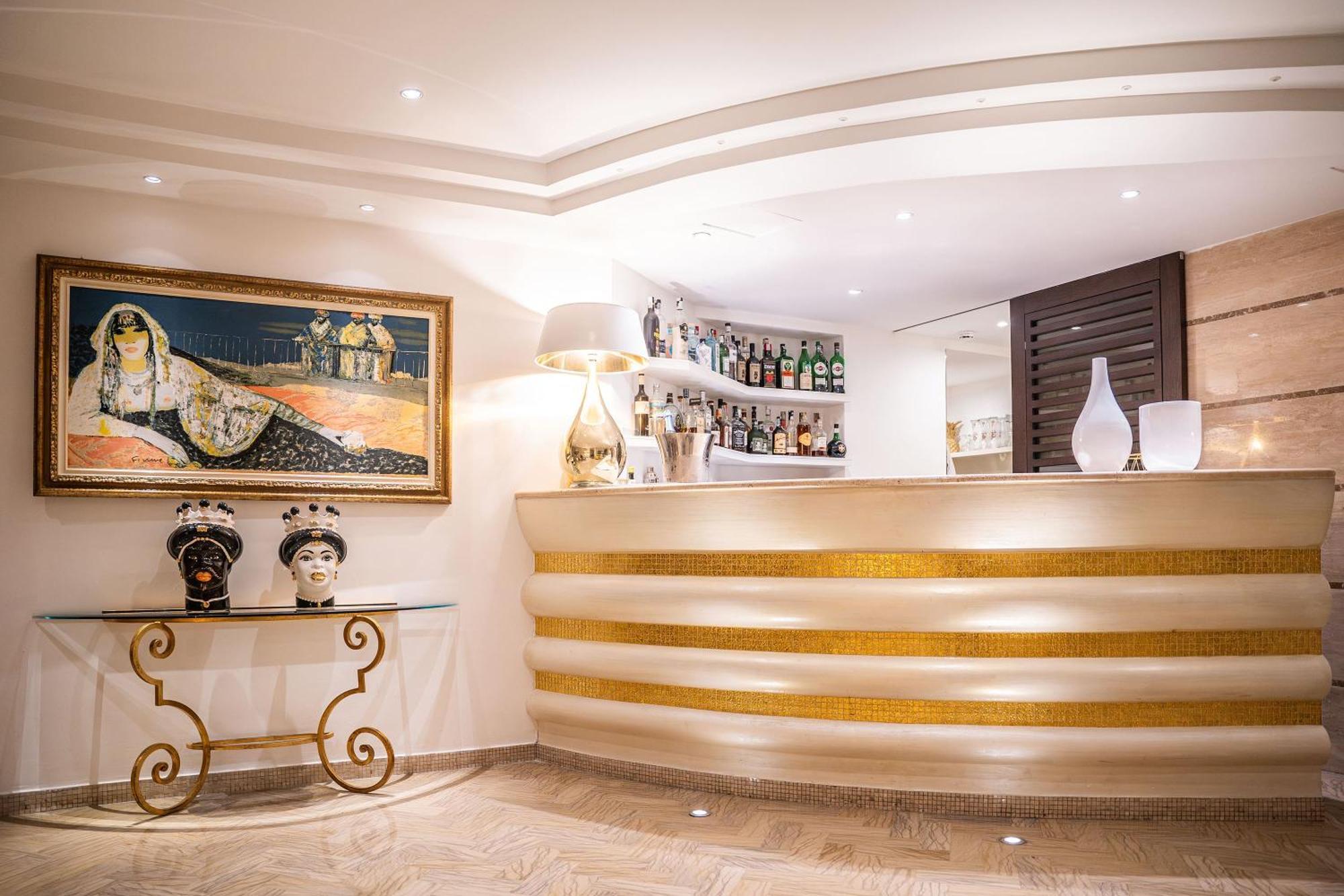 Hotel Tiffany'S Riccione Exterior photo